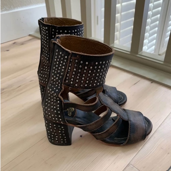 Freebird by Steven Zelda Leathe Studded Heeled Sandals 6 - Picture 4 of 7